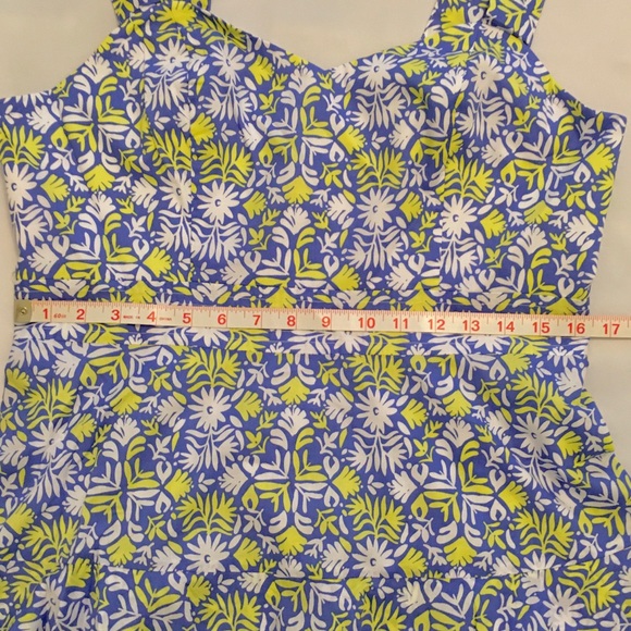 Vineyard Vines Fit and Flare Dress - Picture 5 of 7